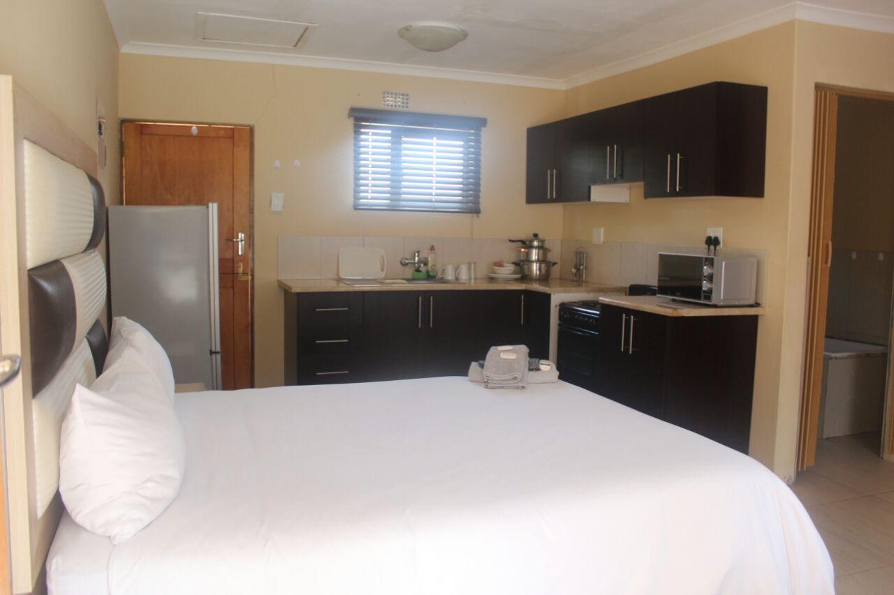 Mbopha Guest House Ulundi Exterior photo