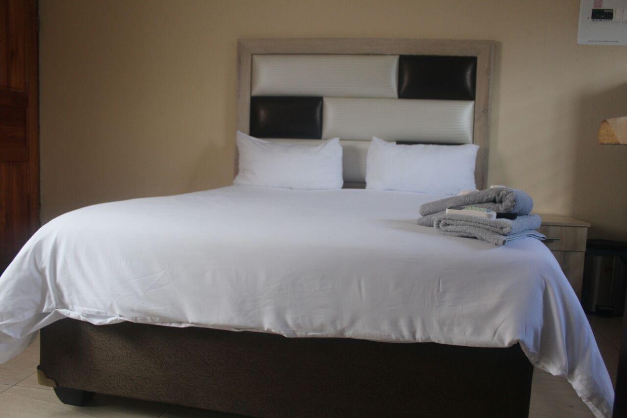 Mbopha Guest House Ulundi Exterior photo
